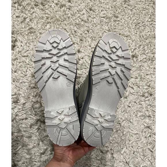 Women's Gray Combat Boots Non Slip Side Zipper Size 11 - Picture 9 of 9